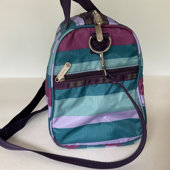 LeSportsac Easy Carry Handbag Aberdeen Stripe - Picture 2 of 11